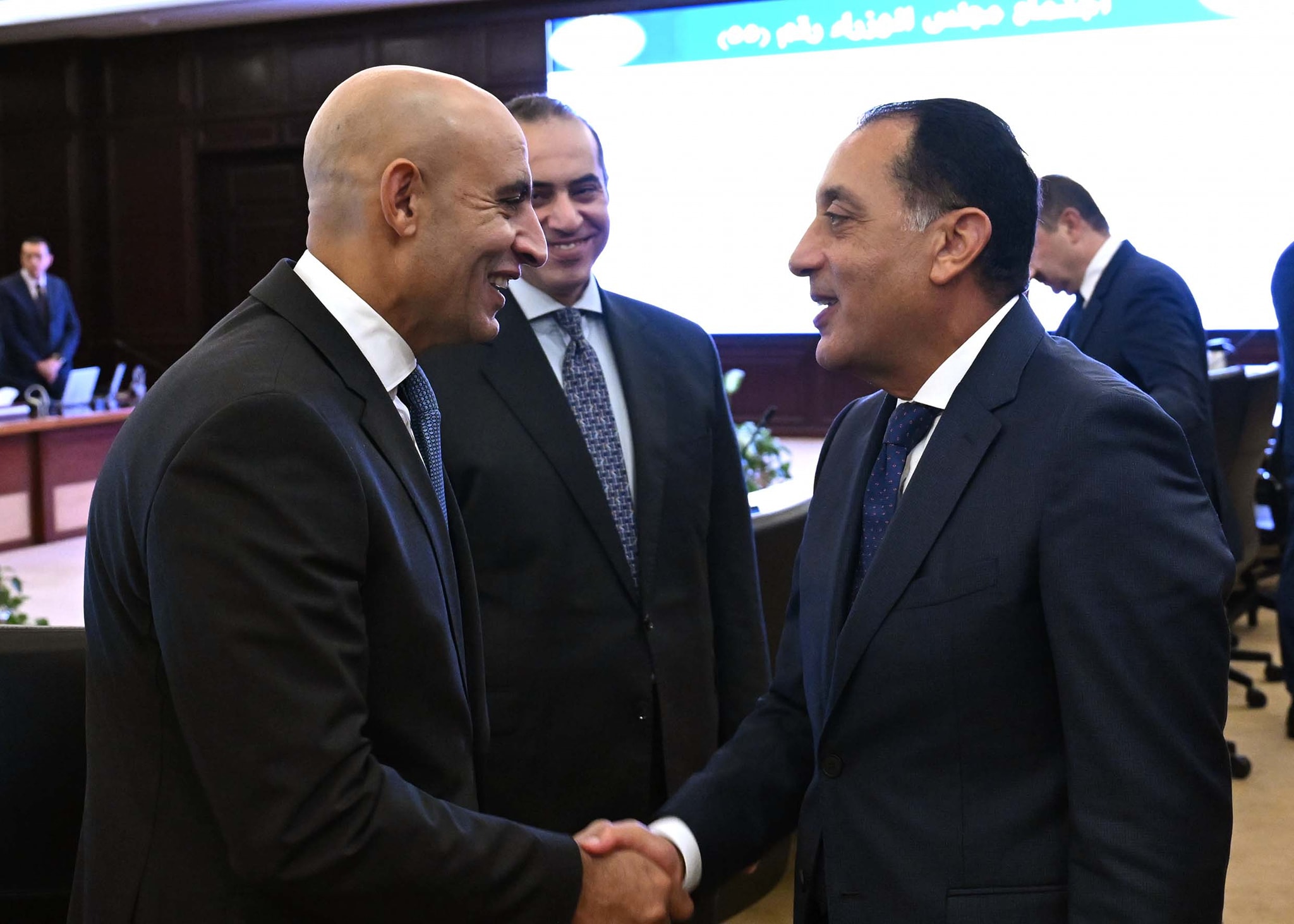 مدبولي يترأس الاجتماع الأسبوعي للحكومة بالعلمين الجديدة