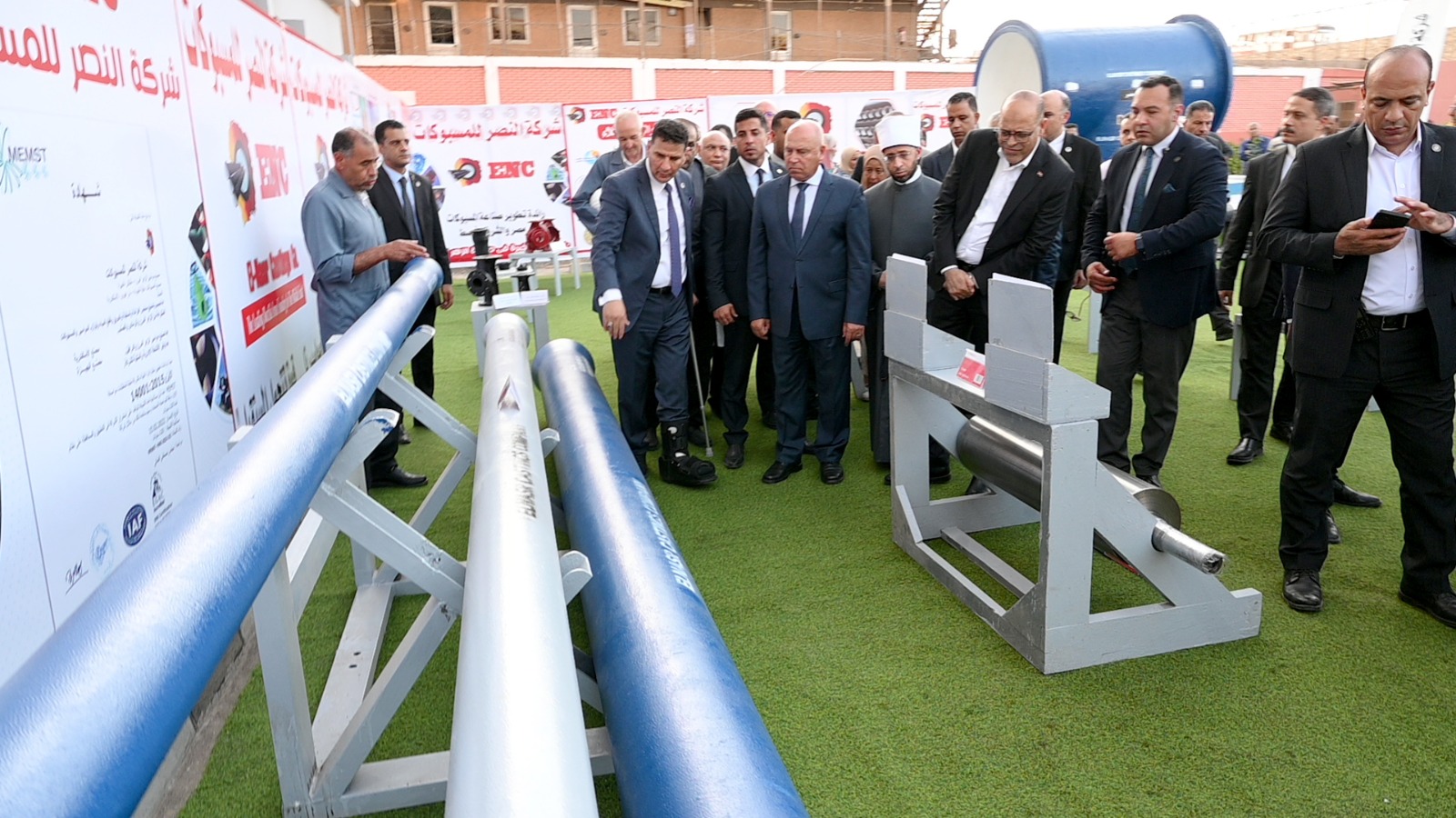 وزير الصناعة والنقل يتفقد شركة النصر للمسبوكات