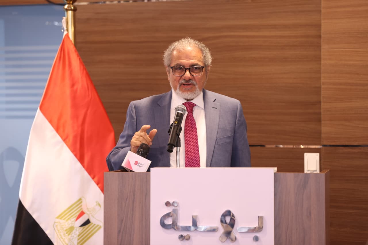 وزير الاتصالات يشهد إطلاق أول نظام مصري للكشف عن سرطان الثدي