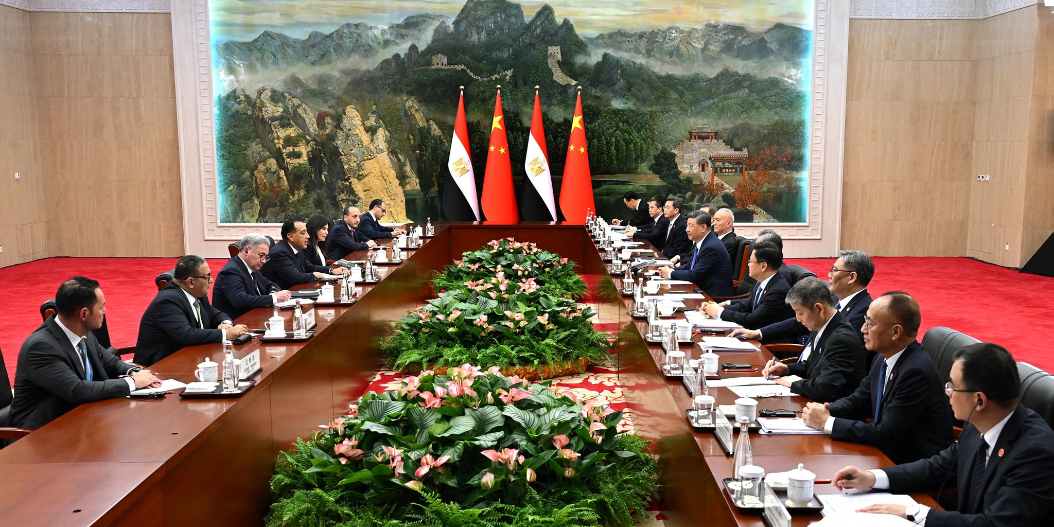 الرئيس الصيني يستقبل رئيس جمهورية الصين الشعبية