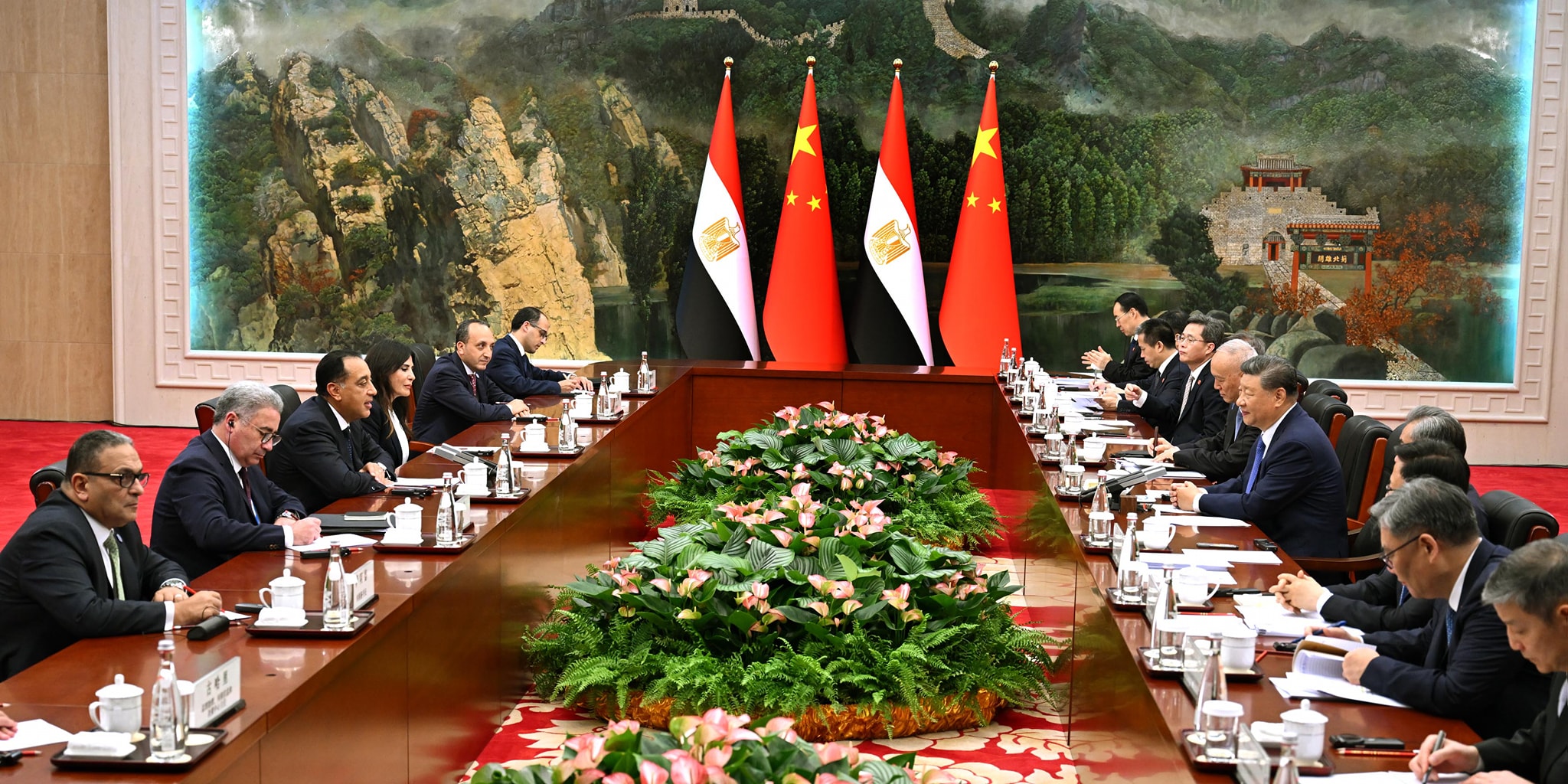 الرئيس الصيني يستقبل رئيس جمهورية الصين الشعبية