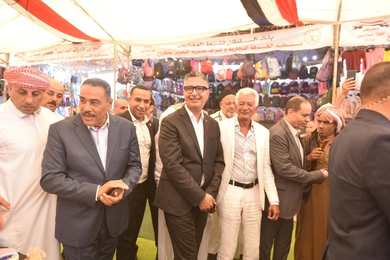 وزير التموين ومحافظ مطروح يفتتحان عدة مشروعات خدمية