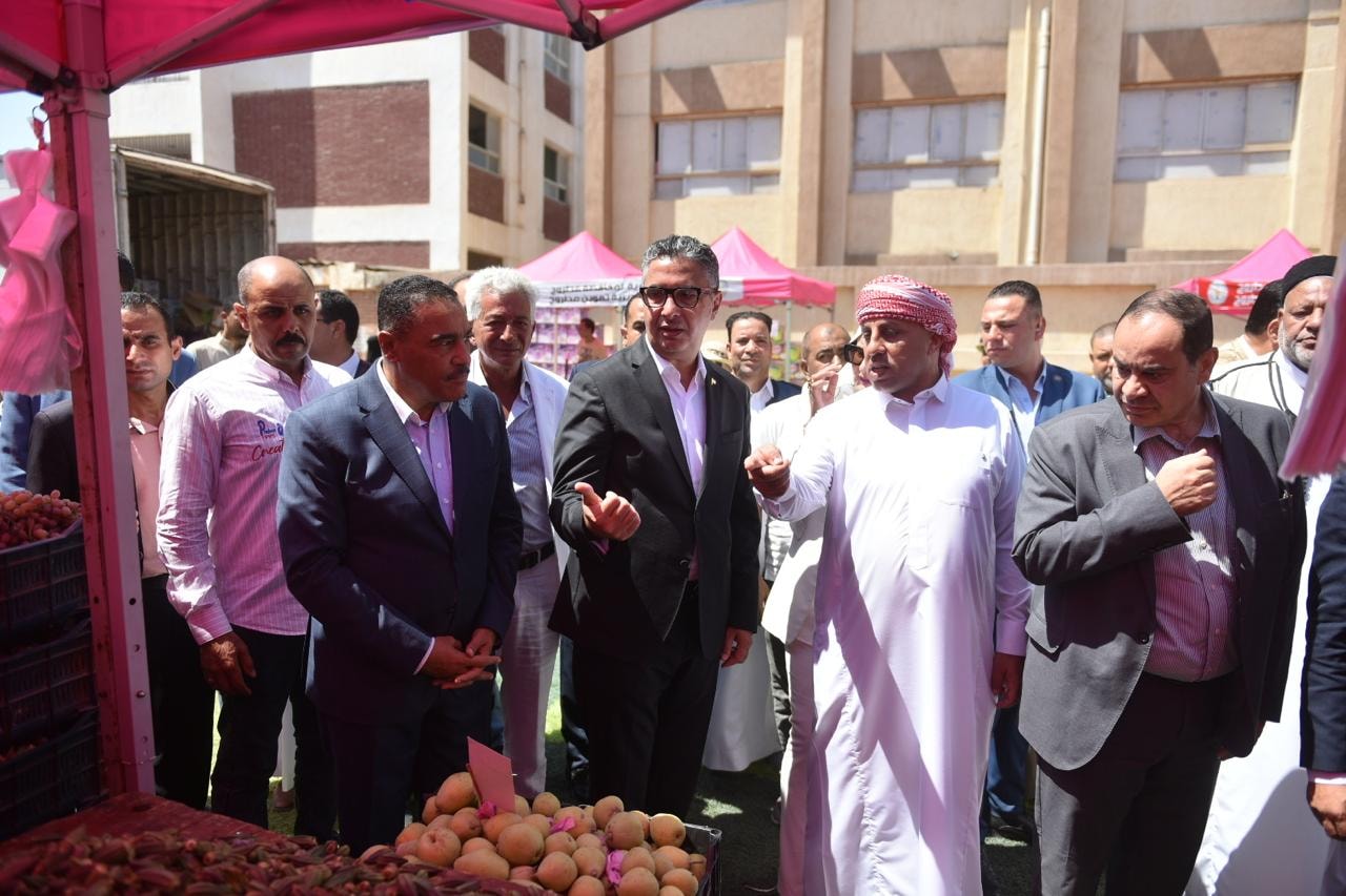 وزير التموين ومحافظ مطروح يفتتحان عدة مشروعات خدمية