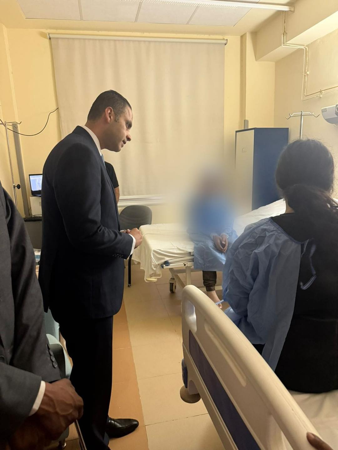نائب وزير الصحة يتابع الحالة الصحية لمصابي حادث قطار مطروح