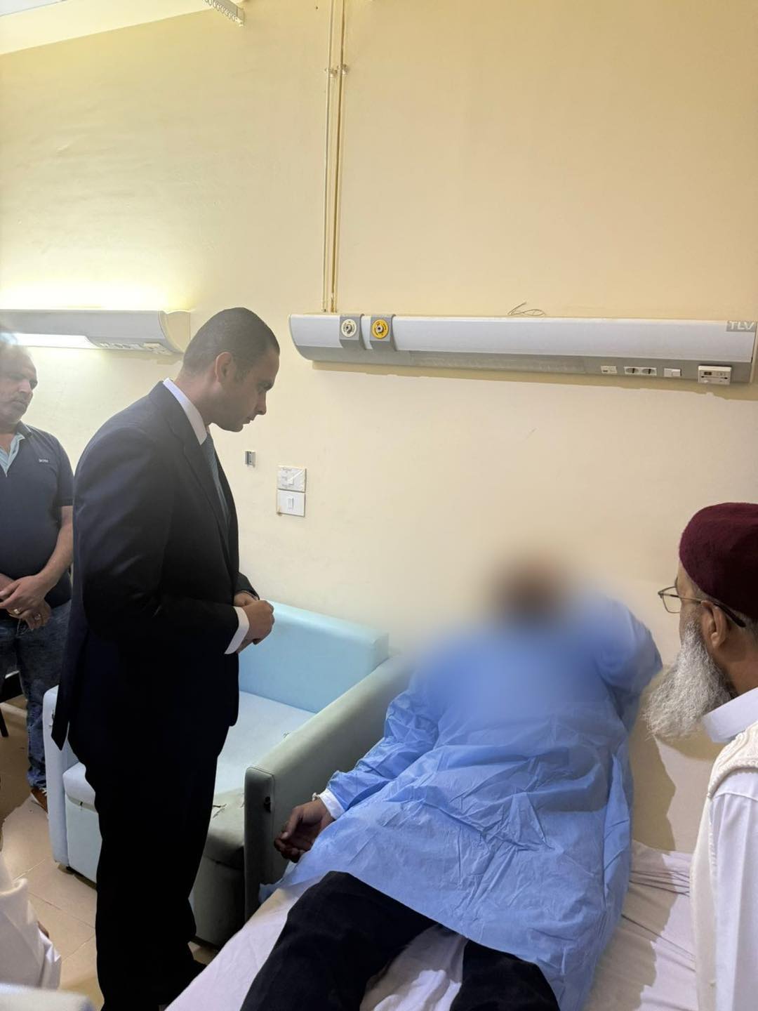 نائب وزير الصحة يتابع الحالة الصحية لمصابي حادث قطار مطروح