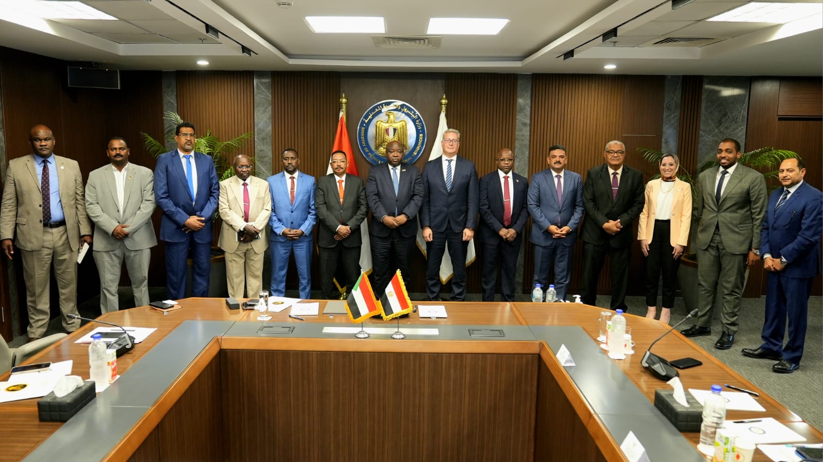 وزير البترول يستقبل وزير المعادن السوداني