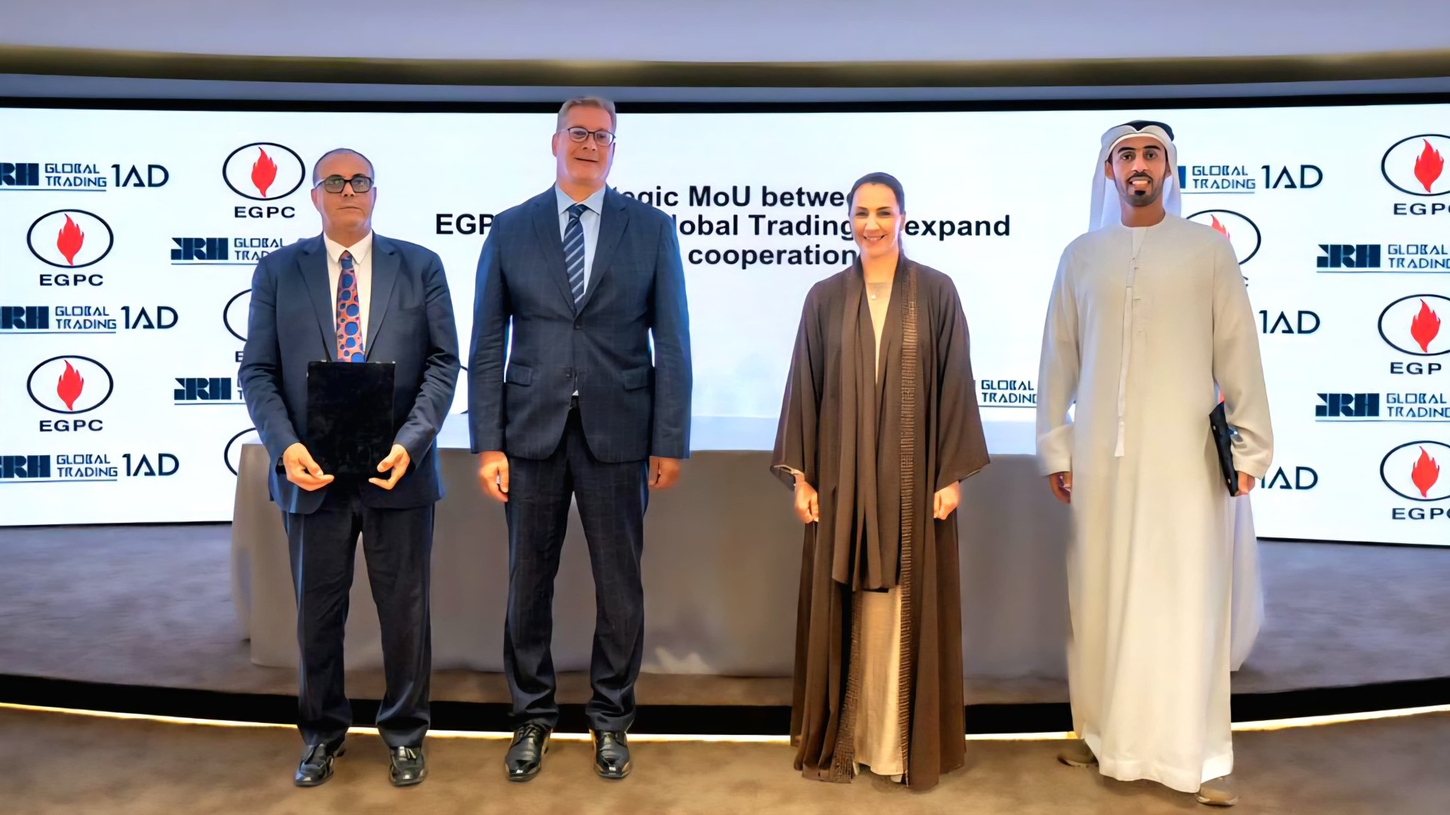 توقيع مذكرتي تفاهم بين قطاع البترول وشركة IRH الإماراتية