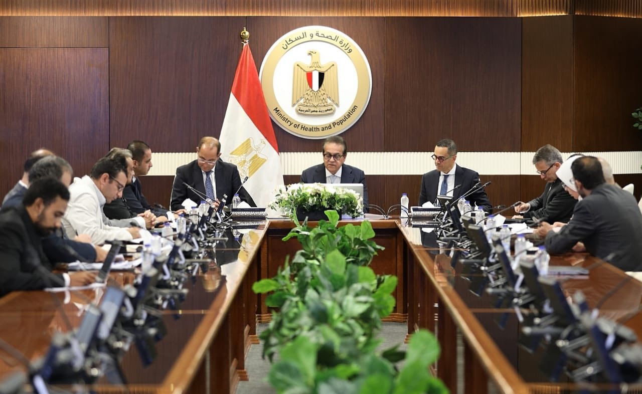 اجتماع وزاري لتيسير الإفراج عن سيارات ذوي الإعاقة
