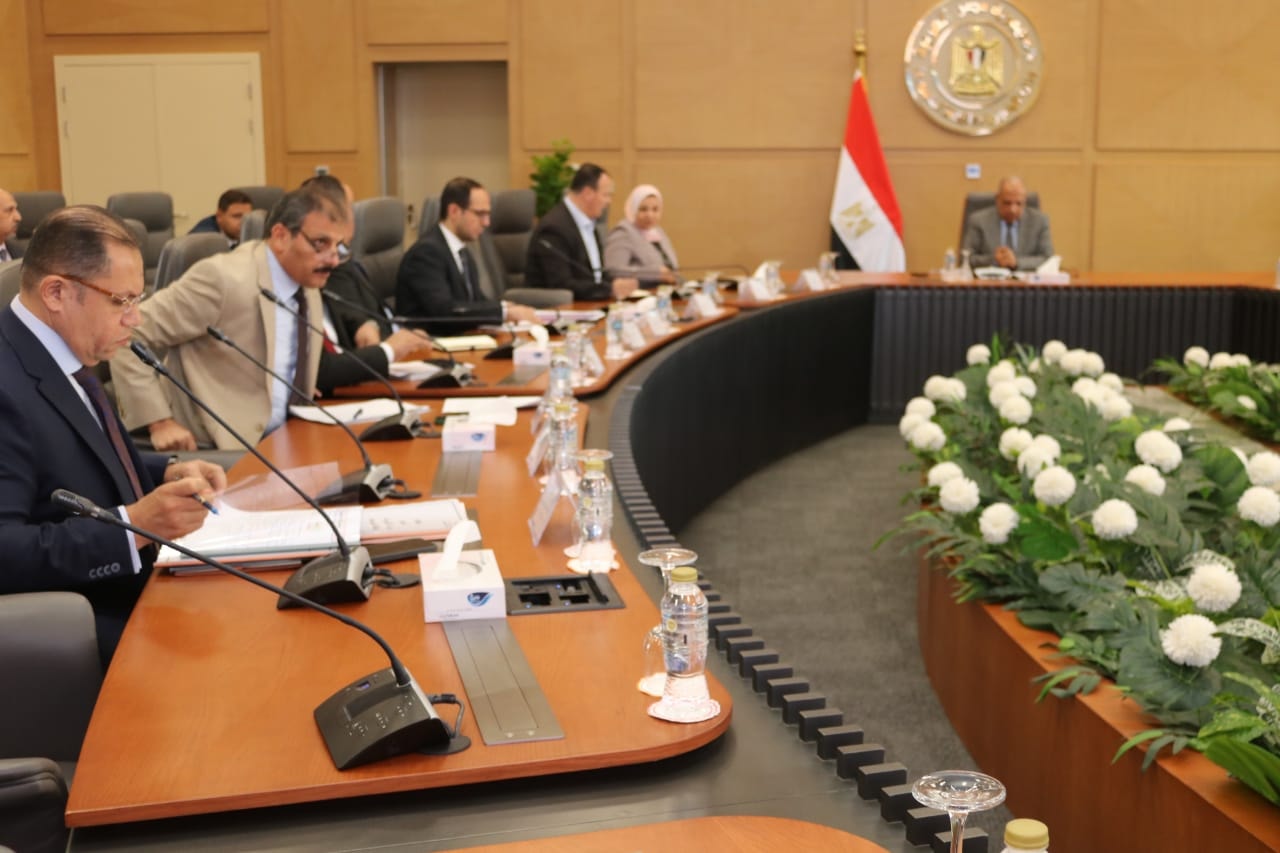 عصمت يتابع تنفيذ خطة الصيانة وتطوير الشبكة الموحدة