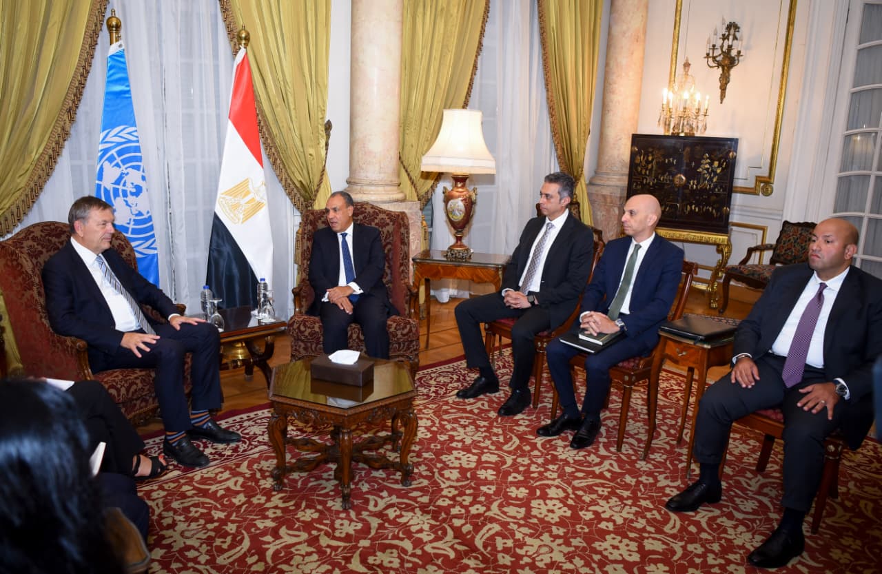 وزير الخارجية يستقبل المفوض العام لـ الأونروا