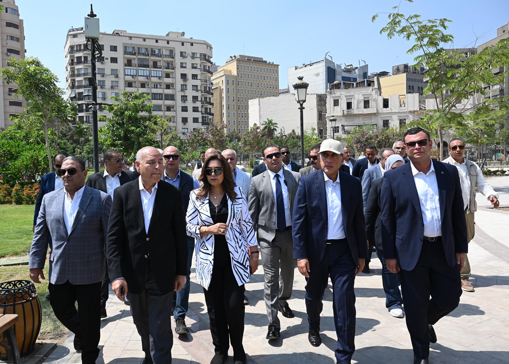 رئيس الوزراء يتفقد مشروع إحياء حديقة الأزبكية التراثية