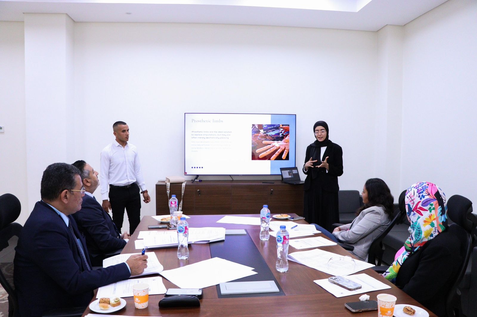 تقييم مشروعات الطلاب المبتكرين بمبادرة من الموهبة الى الاحتراف