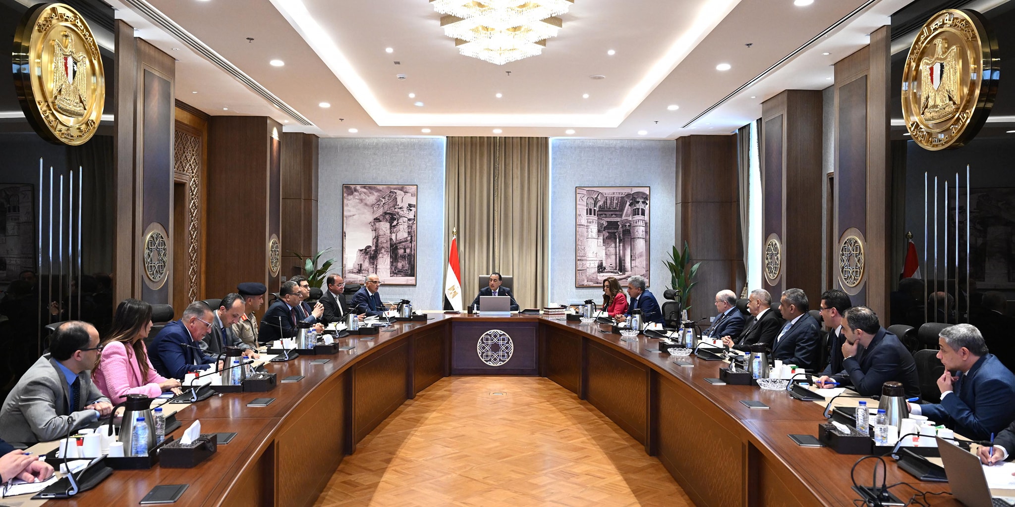 رئيس الوزراء يترأس اجتماع اللجنة الوزارية للسياحة