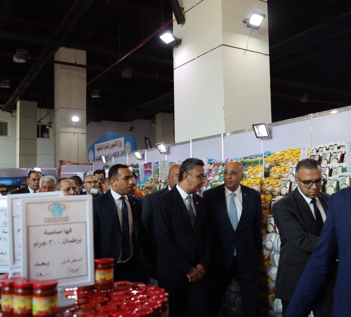 شباب جهاز تنمية المشروعات يشاركون في معارض أهلًا مدارس