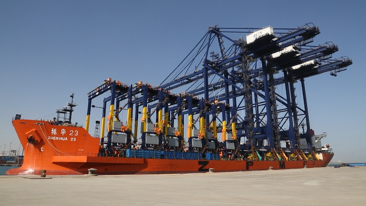 السفينة ZHEN HUA 23