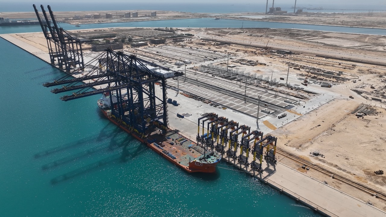 السفينة ZHEN HUA 23