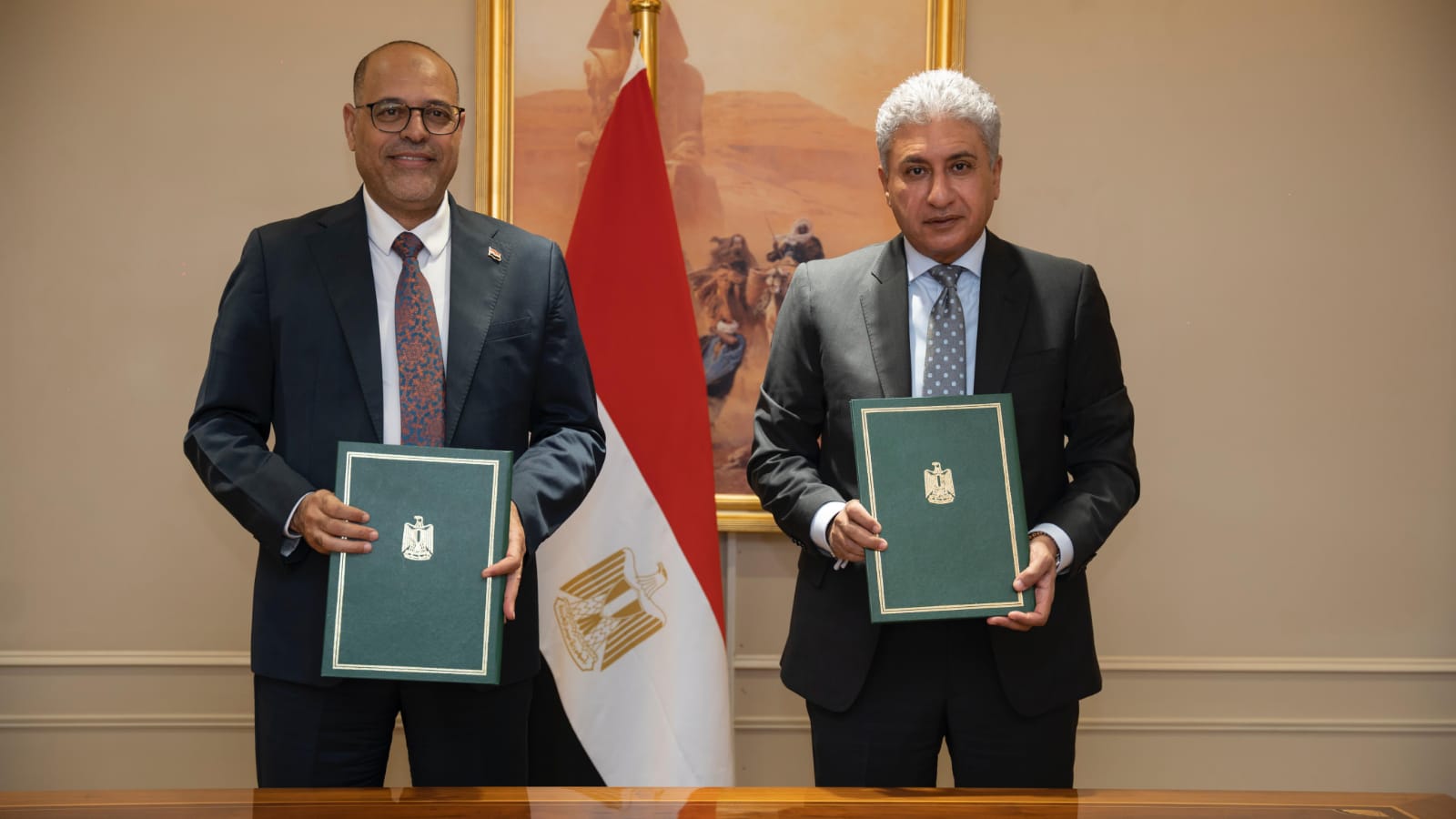 توقيع بروتوكول تعاون بين وزيرا السياحة والآثار والعمل