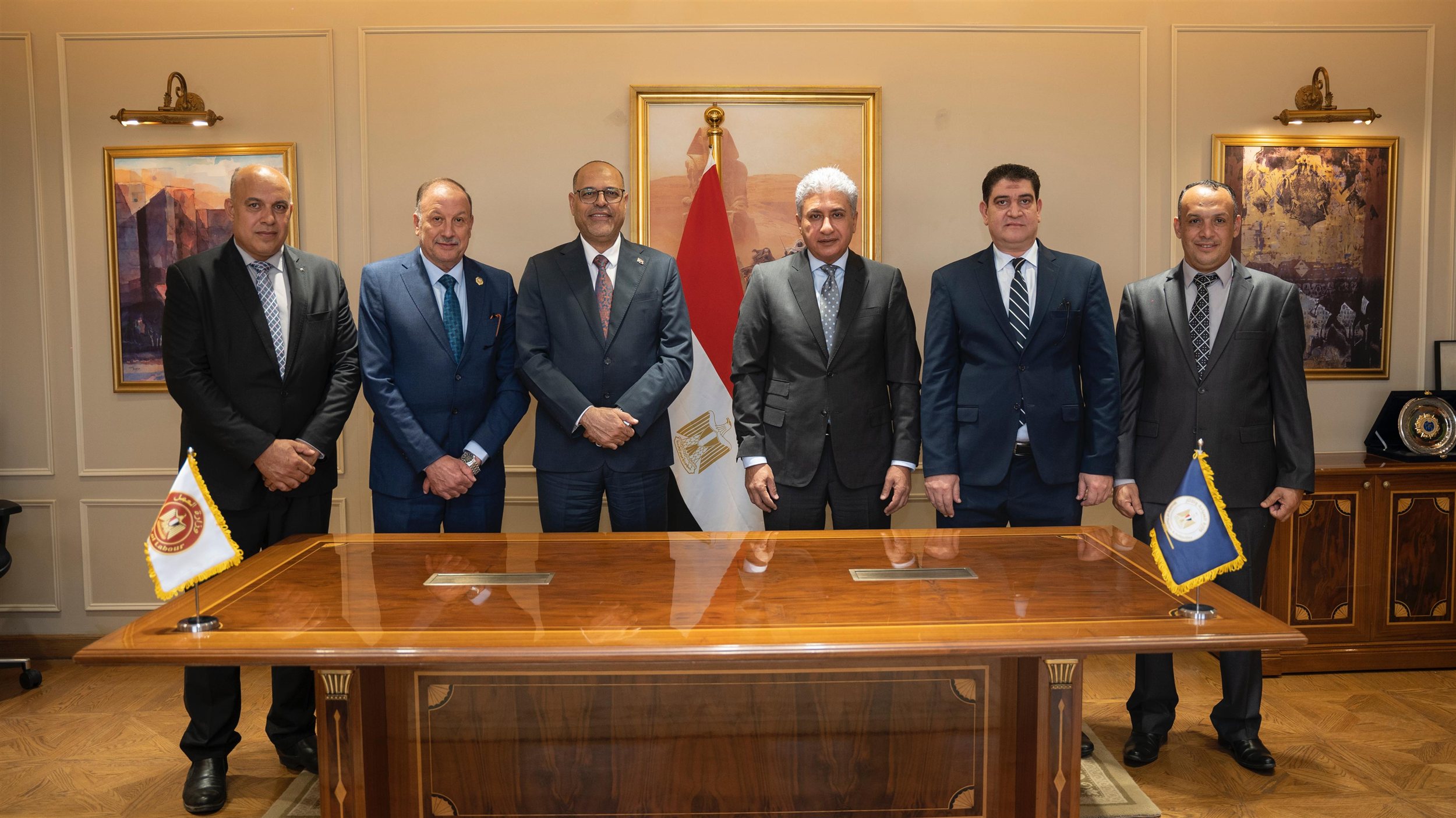 توقيع بروتوكول تعاون بين وزيرا السياحة والآثار والعمل