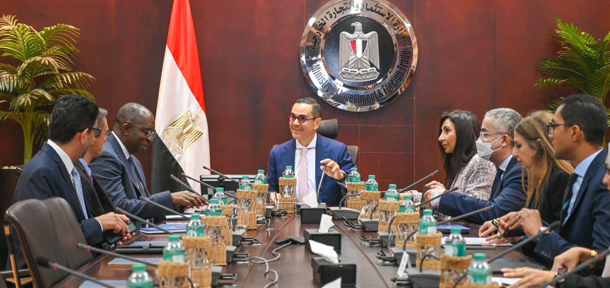الخطيب مع وفد مجموعة البنك الدولي ومؤسسة التمويل الدولية