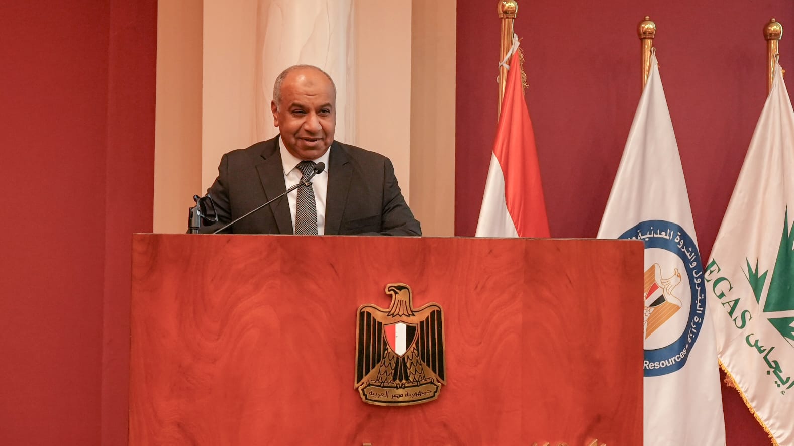 اجتماع وزير البترول مع عدد من رؤساء الشركات العالمية