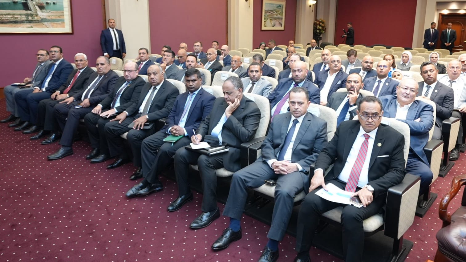 اجتماع وزير البترول مع عدد من رؤساء الشركات العالمية
