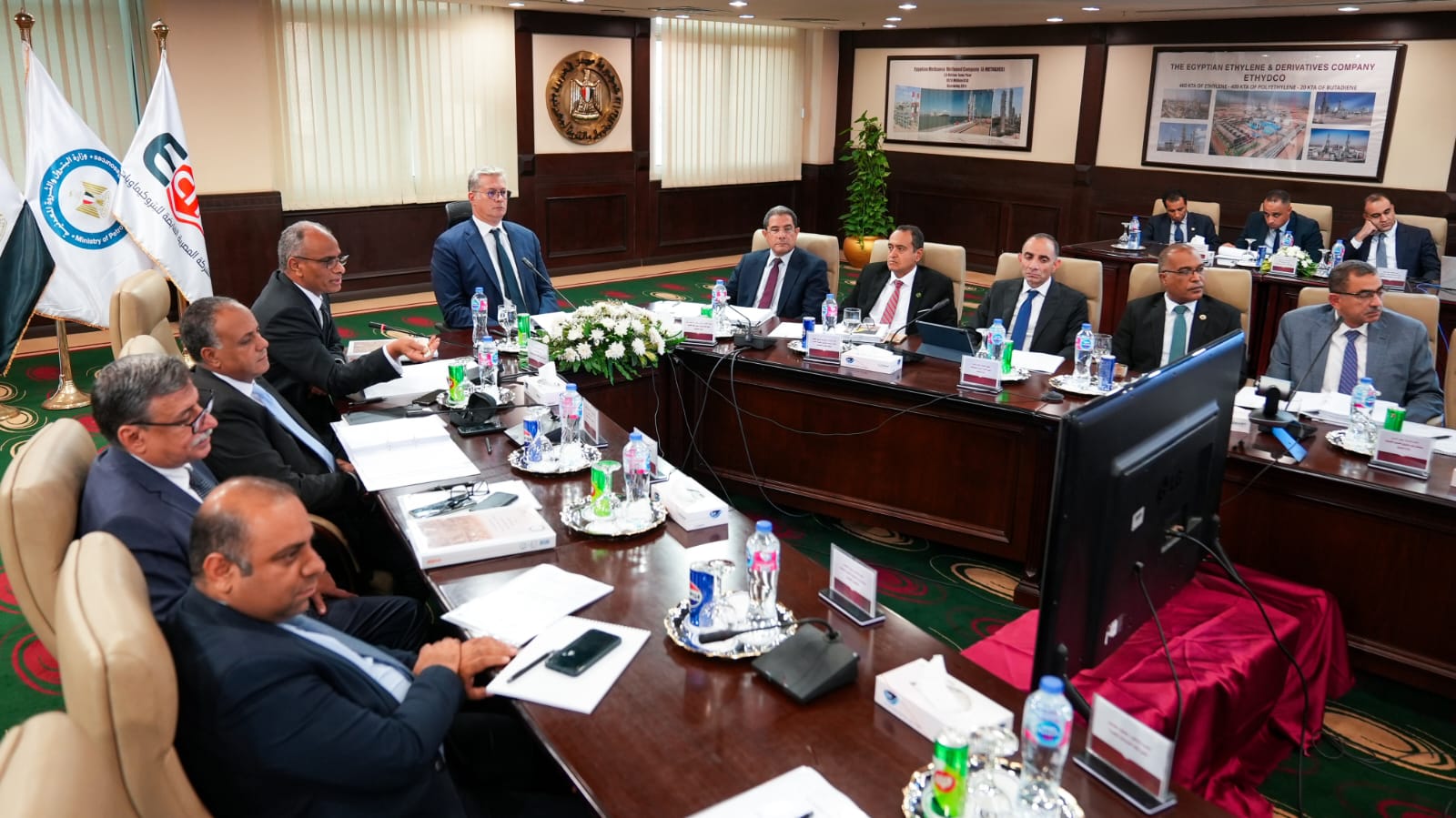 وزير البترول يعتمد نتائج أعمال ايكم خلال 2024-2025