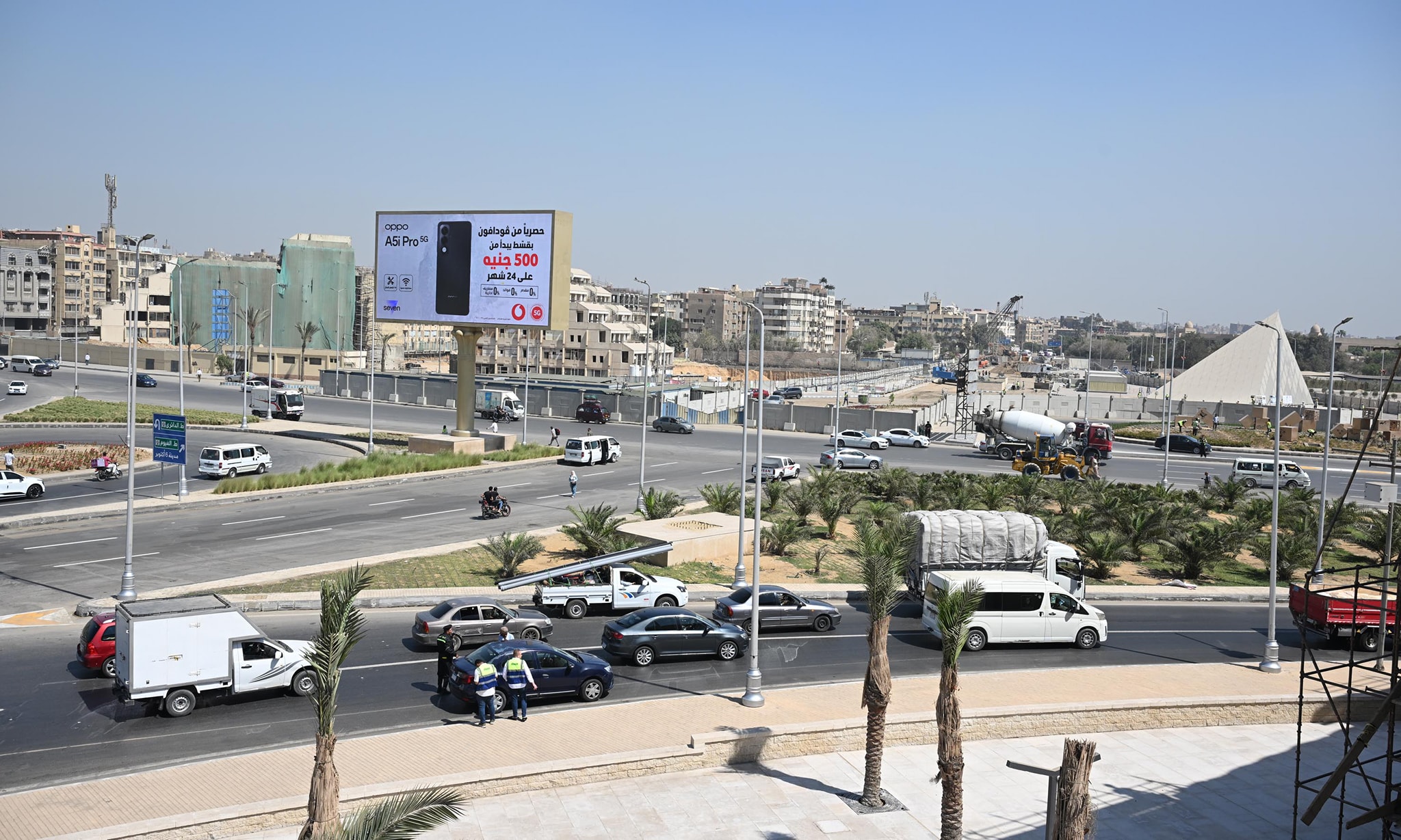 مدبولي يُتابع أعمال التطوير بالمنطقة المُحيطة بالمتحف المصري