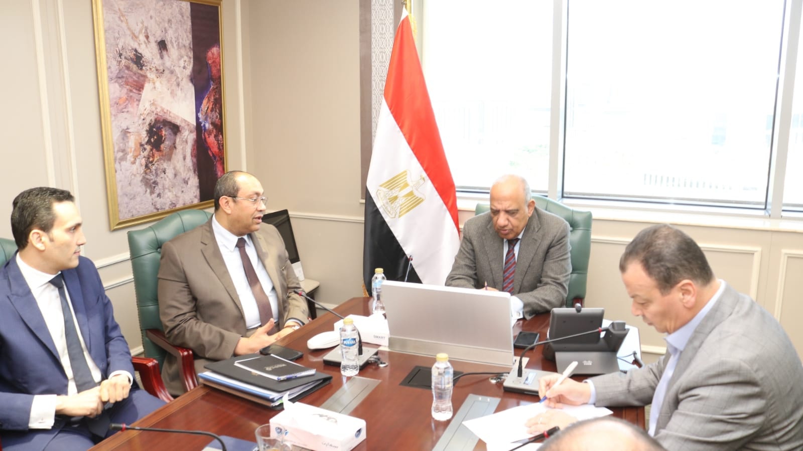 وزير الكهرباء يجتمع مع مسئولي شركة سكاتك النرويجية