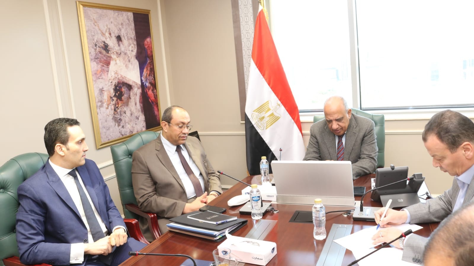 وزير الكهرباء يجتمع مع مسئولي شركة سكاتك النرويجية