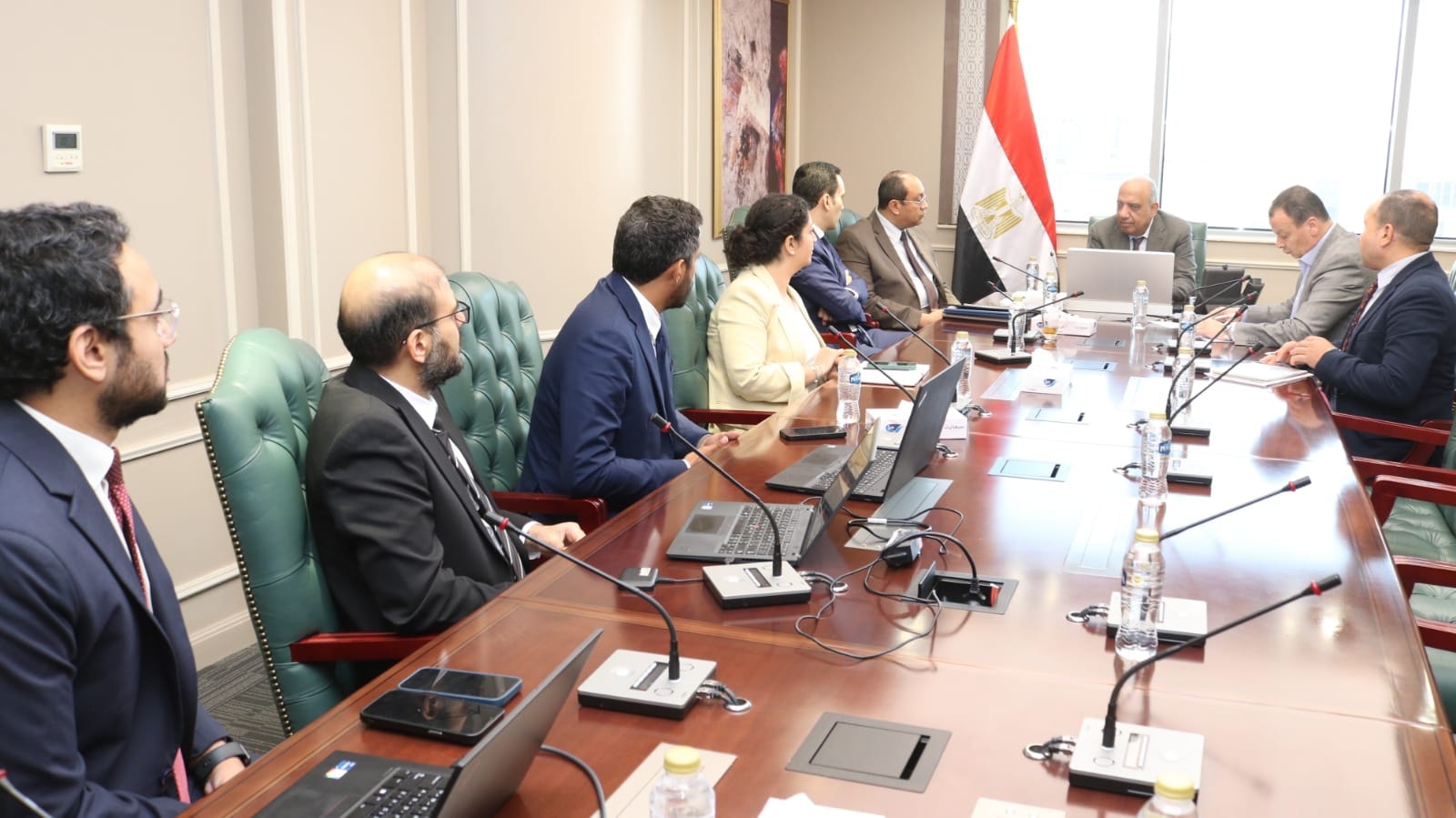 وزير الكهرباء يجتمع مع مسئولي شركة سكاتك النرويجية