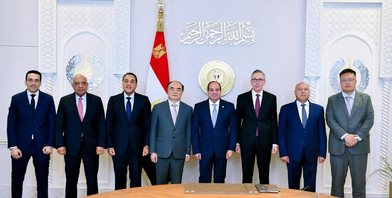 الرئيس السيسى يؤكد أهمية التعاون مع سكاتك وصنجرو