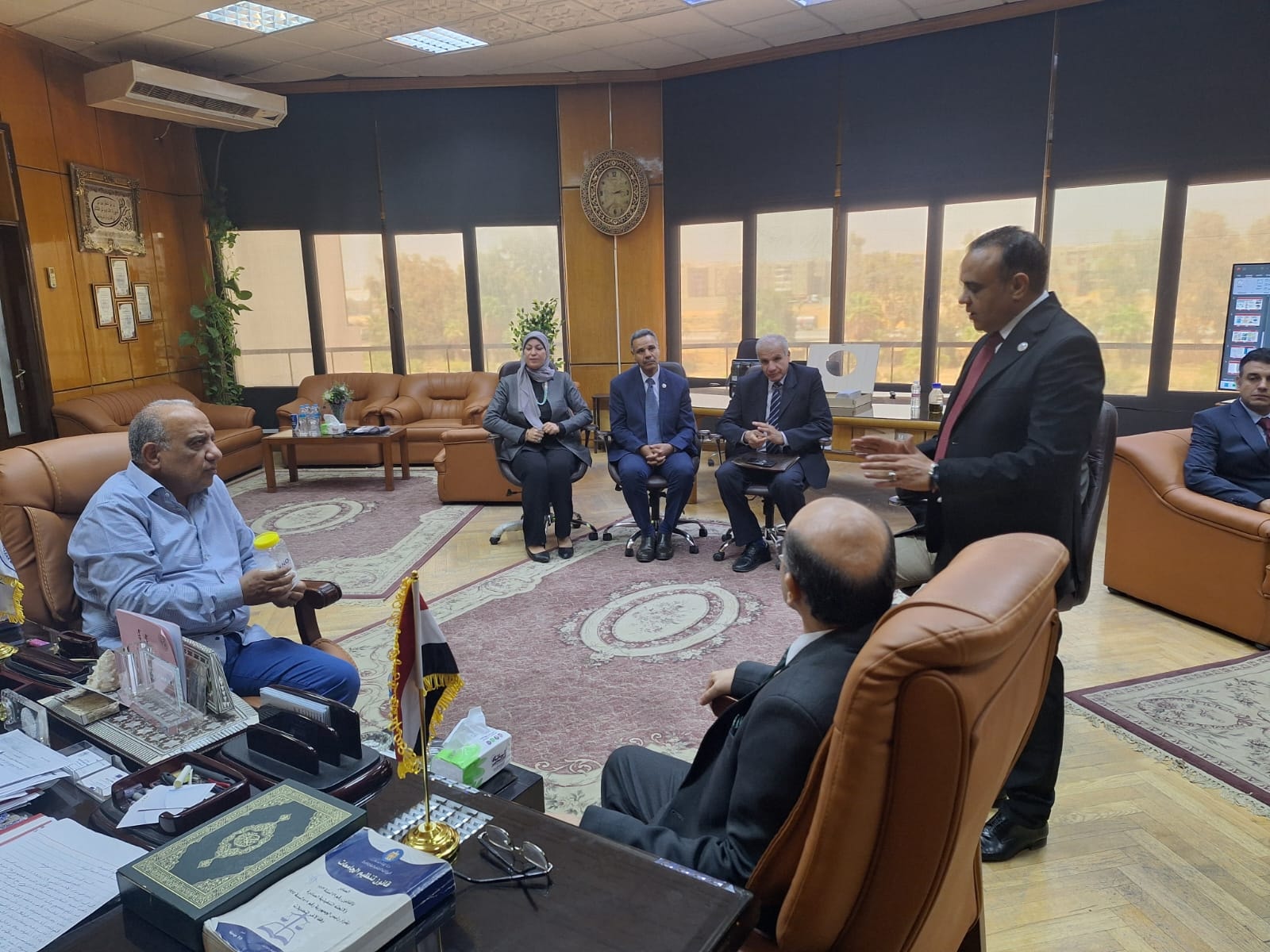 زيارة وزير الكهرباء إلى هيئة المواد النووية