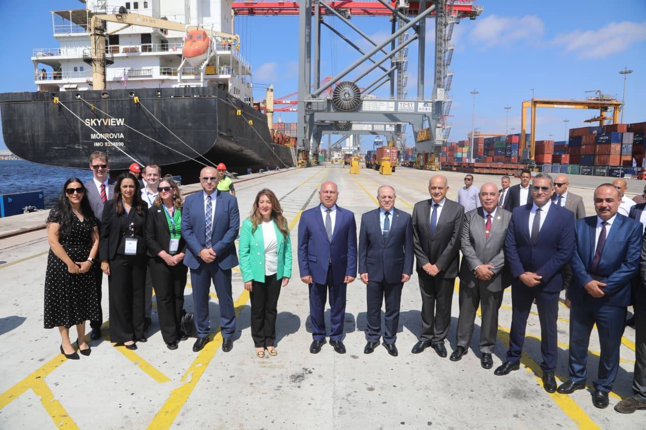 الوزير وسفيرة الولايات المتحدة الأمريكية يعقدان مؤتمراً صحفياً بمحطة تحيا مصر