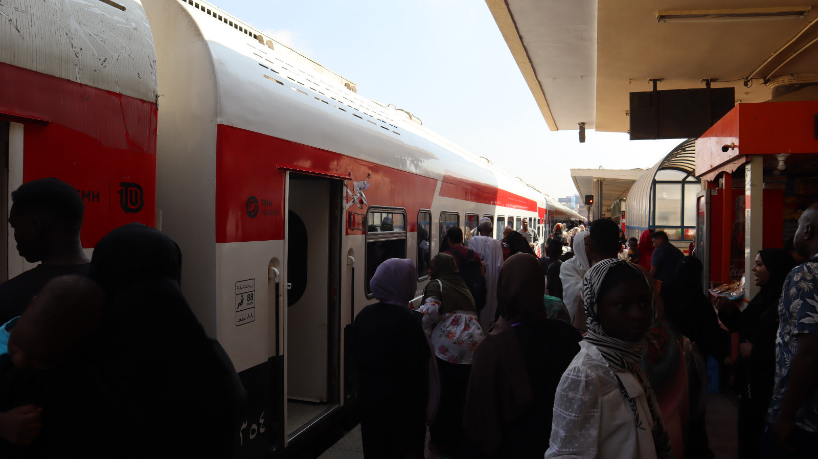 قطارات العودة الطوعية للسودانيين إلى وطنهم