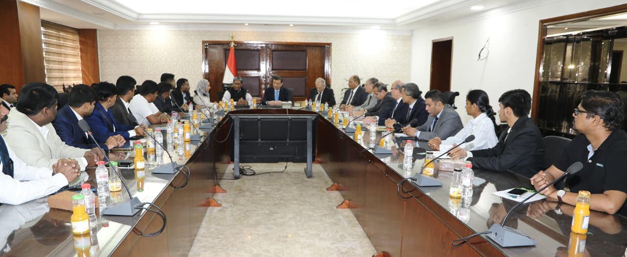 وزير الزراعة يجتمع مع وفد هندي�