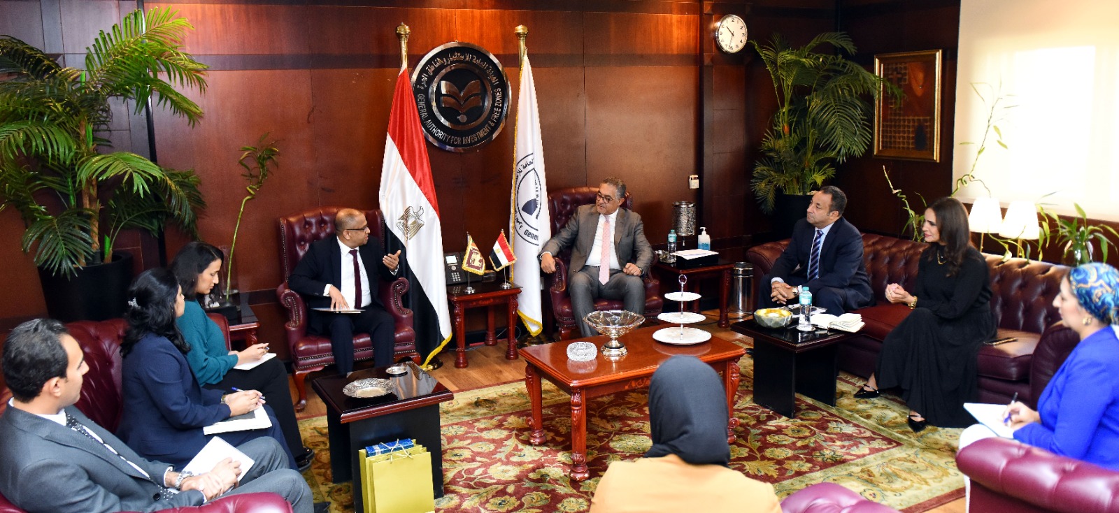 الهيئة العامة للاستثمار والمناطق الحرة تستقبل سفير سريلانكا