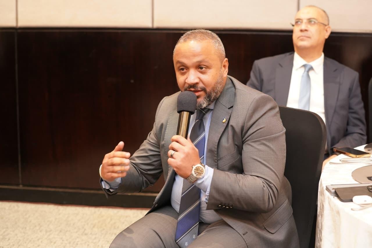 أحمد السبكي يشارك في ورش عمل مع اتحاد شركات التأمين