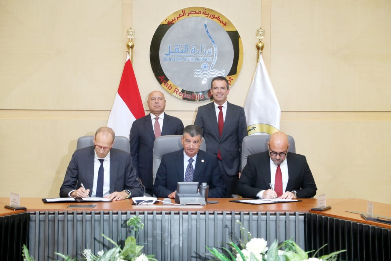 توقيع 3 عقود بين الهيئة القومية للانفاق وشركة كاف الاسبانية