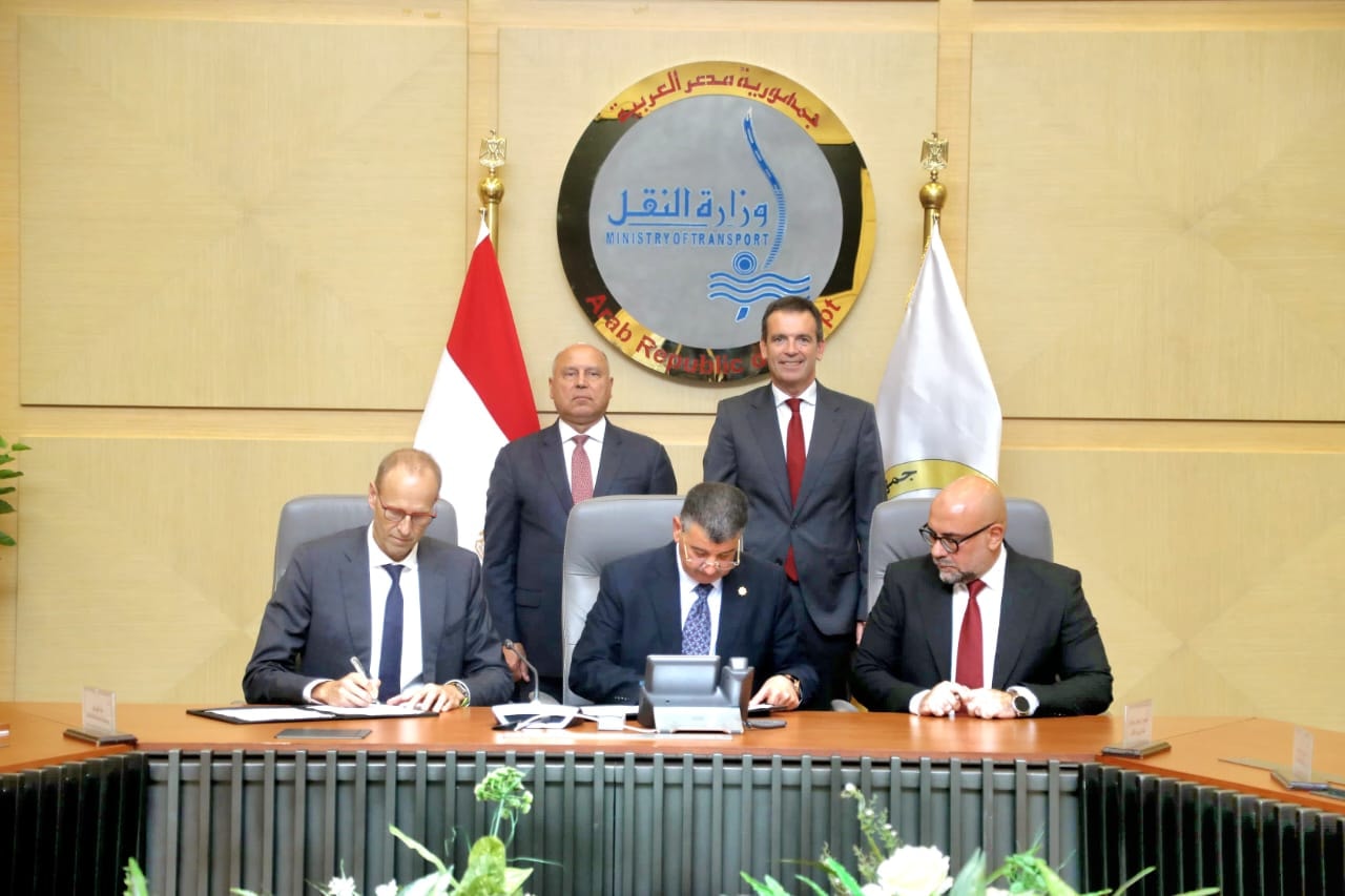 توقيع 3 عقود بين الهيئة القومية للانفاق وشركة كاف الاسبانية
