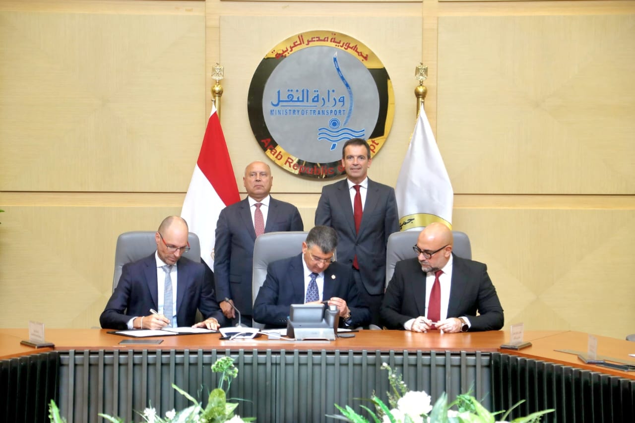 توقيع 3 عقود بين الهيئة القومية للانفاق وشركة كاف الاسبانية