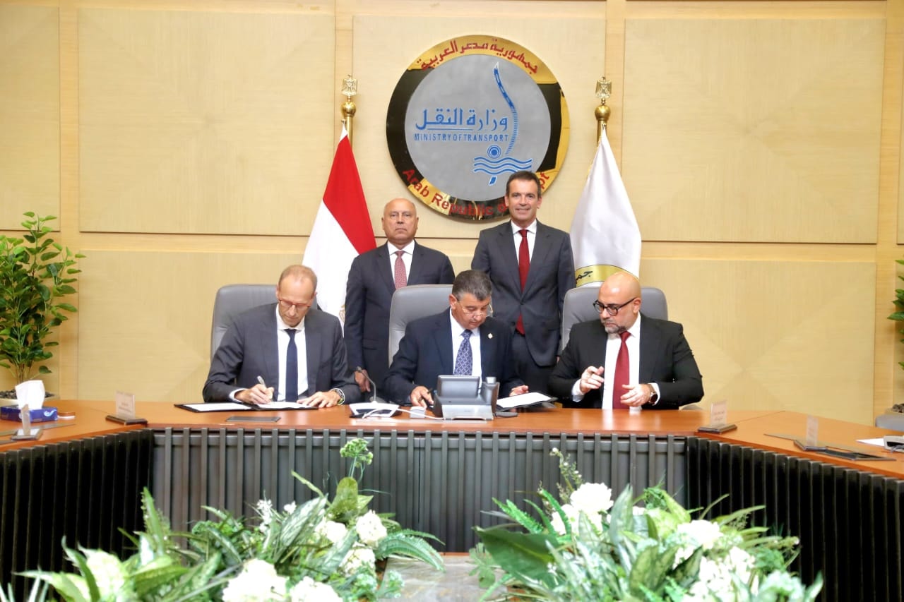 توقيع 3 عقود بين الهيئة القومية للانفاق وشركة كاف الاسبانية