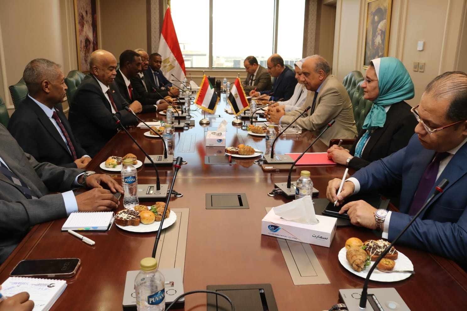 وزير الكهرباء يستقبل وزير النفط والطاقة السوداني