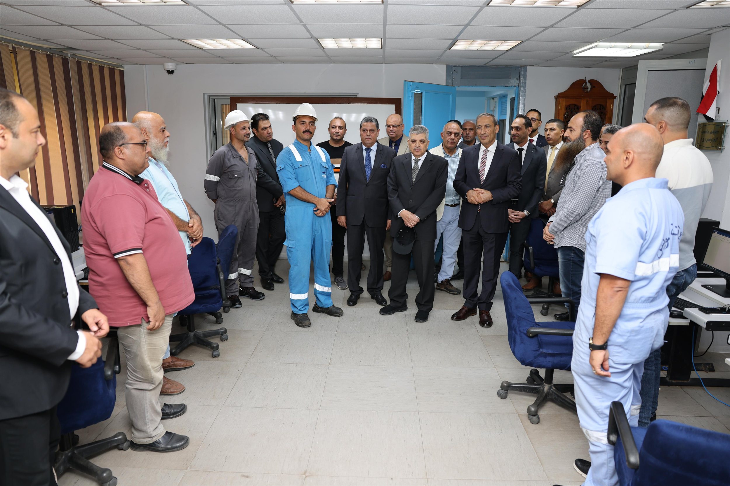 أسامة ربيع يتفقد عدداً من المرافق الخدمية بمحافظة بورسعيد