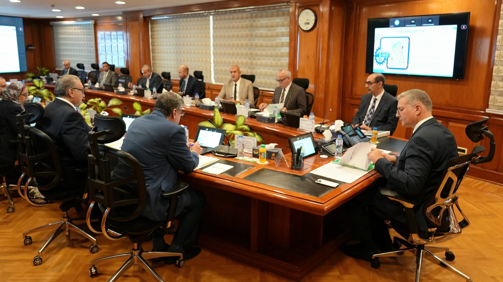 اجتماع مجلس إدارة جهاز تنظيم أنشطة سوق الغاز