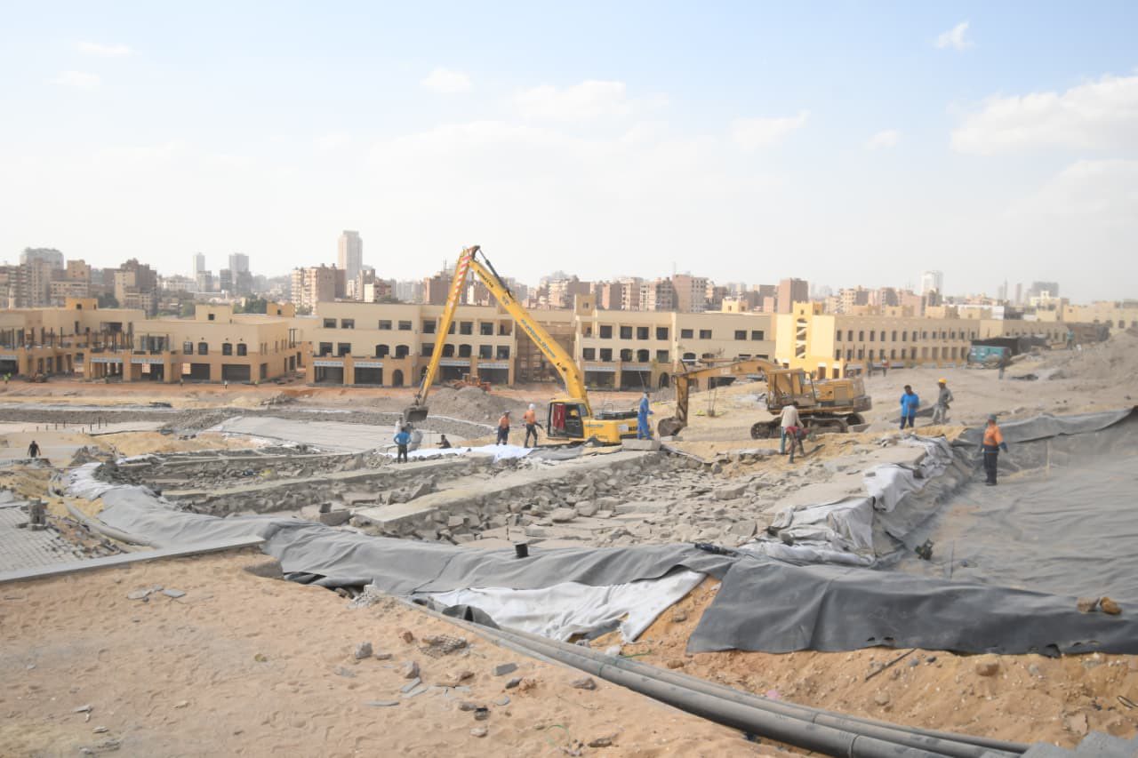 وزير الإسكان يتفقد مكونات مشروع حدائق تلال الفسطاط
