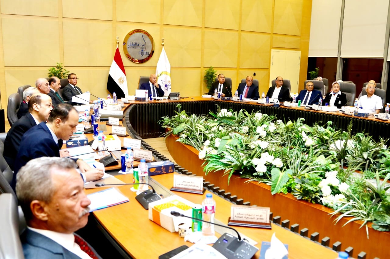 اجتماع الجمعية العامة للشركة القابضة لمشروعات الطرق والكباري
