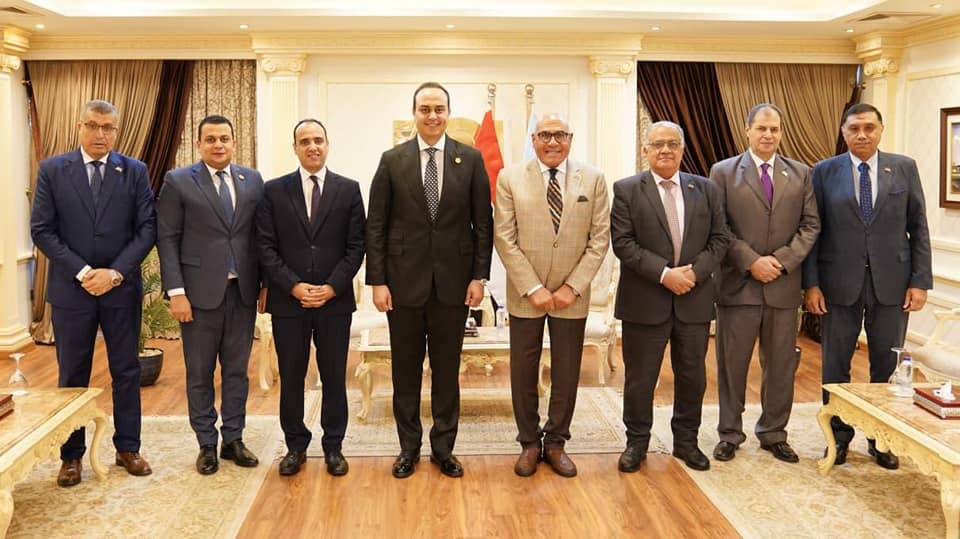 رئيس هيئة الرعاية الصحية يلتقي رئيس الهيئة العربية للتصنيع