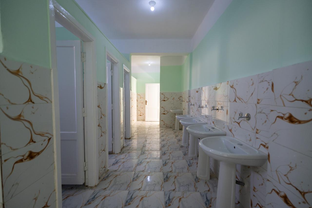 بنك التعمير والإسكان يفتتح مبنى المبيت بمدرسة الأمل للصم وضعاف السمع بالفيوم