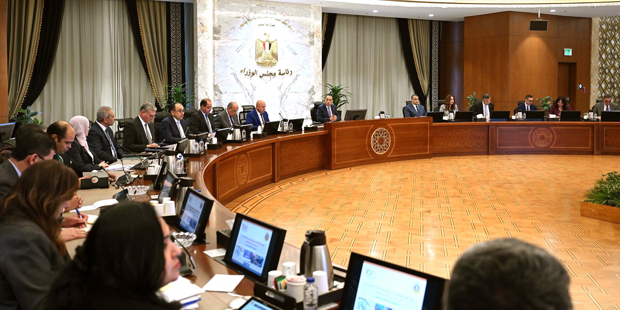 رئيس الوزراء يتابع جهود النهوض بصناعة الحديد والصلب