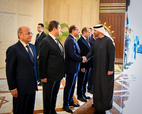 الرئيس السيسي يستقبل رئيس دولة الإمارات العربية المتحدة